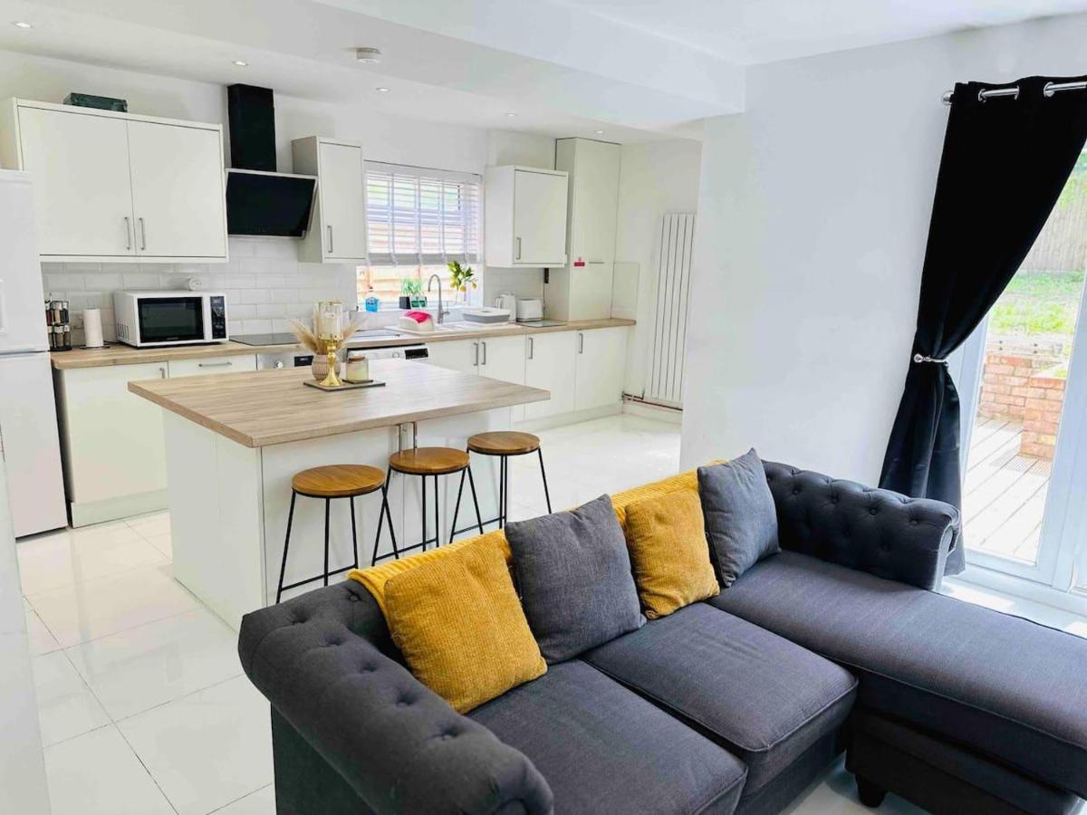 Charming 3-Bed Home Minutes From City Centre Nottingham Esterno foto